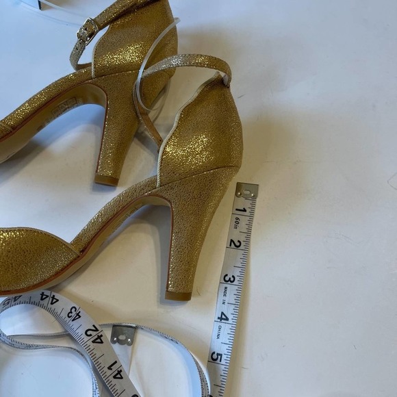 Modcloth Chelsea Crew Scallop Your Alley Heel - Picture 10 of 10